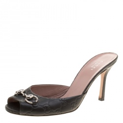 مملوكة مسبقًا Gucci Black Guccissima Leather Horsebit Peep Toe Slides Size 38.5
