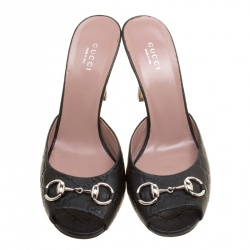 مملوكة مسبقًا Gucci Black Guccissima Leather Horsebit Peep Toe Slides Size 38.5