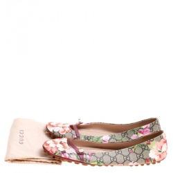 مملوكة مسبقًا Gucci Biege GG Supreme Blooms Printed Canvas Ballet Flats Size 41