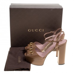 مملوكة مسبقًا صندل غوتشي كلوديا هورسبيت جلد ثعبان بني نعل سميك مقاس 37