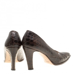 مملوكة مسبقًا Gucci Brown Alligator Leather Pointed Toe Pumps Size 38.5
