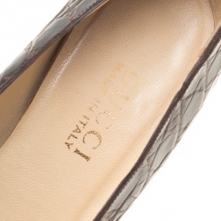 مملوكة مسبقًا Gucci Brown Alligator Leather Pointed Toe Pumps Size 38.5