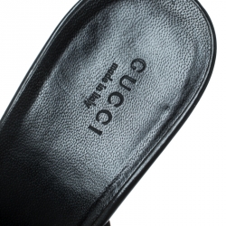 Pre Owned صندل سلايدز مولز غوتشي مقدمة مفتوحة نعل سميك جلد لامع أسود مقاس 38.5