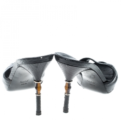 Pre Owned صندل غوتشي جلد ثعبان أسود كعب بامبو نعل سميك مقاس 39.5