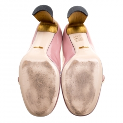 مملوكة مسبقًا Gucci Pink Patent Leather Pearl Detail Mary Jane Pumps Size 38.5