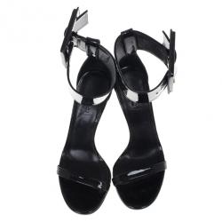 مملوكة مسبقًا Gucci Black Buckled Patent Leather Sandals Size 36