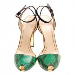 مملوكة مسبقًا صندل غوتشي مقدمة مفتوحة سيور كاحل سويدي مع جلد نقش ثعبان أخضر مقاس 38