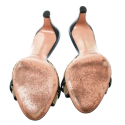 مملوكة مسبقًا حذاء سلايدز غوتشي مقدمة مفتوحة تفاصيل إبزيم جلد أزرق مع كانفاس مطبوع بيج مقاس 38.5