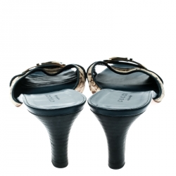 مملوكة مسبقًا حذاء سلايدز غوتشي مقدمة مفتوحة تفاصيل إبزيم جلد أزرق مع كانفاس مطبوع بيج مقاس 38.5