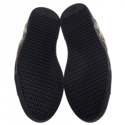 مملوكة مسبقًا حذاء رياضي غوتشي تفاصيل ويب جلد أزرق وكانفاس غوتشيسيما بيج مقاس 38