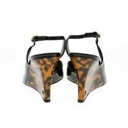 مملوكة مسبقًا Gucci Black Patent Tortoise Slingback Wedges Size 40