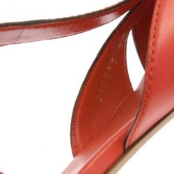 Pre Owned Gucci Coral Leather T Strap Iman Flat Sandals Size 38