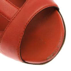 Pre Owned Gucci Coral Leather T Strap Iman Flat Sandals Size 38