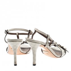 Pre Owned صندل غوتشي مقدمة مفتوحة سير T تفاصيل إبزيم جلد غوتشيسيما بيج فاتح مقاس 38