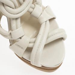 Pre Owned صندل غوتشي كوتاو جلد كريمي كعب روكي مقاس 36