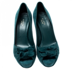 Pre Owned Gucci Deep Green Suede Double Bow Peep Toe Platform Pumps Size 37