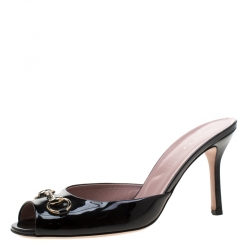 Pre Owned صندل سلايد غوتشي هورسبيت مقدمة مفتوحة جلد أسود لامع مقاس 39