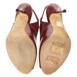 مملوكة مسبقًا Gucci Red Patent Sofia Peep Toe Slingback Sandals Size 39.5