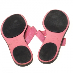 مملوكة مسبقًا صندل إصبع غوتشي GG جلد وردي مايكروغوتشيسيما لامع مقاس 38