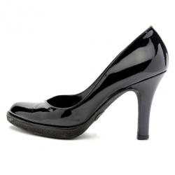 Pre Owned Gucci Black Patent Diamond Vernice Pumps Size 35.5