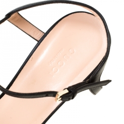 مملوكة مسبقًا صندل غوتشي كعب عريض مقدمة مفتوحة سير كاحل هورسبيت جلد أسود مقاس 39.5