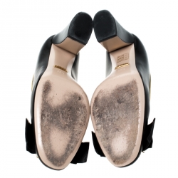 مملوكة مسبقًا Gucci Black Leather GG Bee Embellished Bow Block Heel Pumps Size 36.5