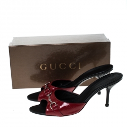 مملوكة مسبقًا Gucci Red Patent Leather Horsebit Slides Size 39