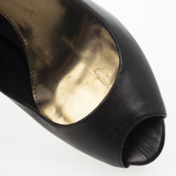 مملوكة مسبقًا Gucci Black Leather Sofia Peep Toe Platform Pumps Size 39