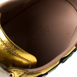 مملوكة مسبقًا حذاء رياضي غوتشي مورد اسي ويب رباط علوي جلد ذهبي ميتاليك مقاس 36.5