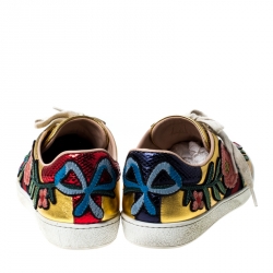 مملوكة مسبقًا حذاء رياضي غوتشي مورد اسي ويب رباط علوي جلد ذهبي ميتاليك مقاس 36.5