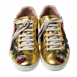 مملوكة مسبقًا حذاء رياضي غوتشي مورد اسي ويب رباط علوي جلد ذهبي ميتاليك مقاس 36.5