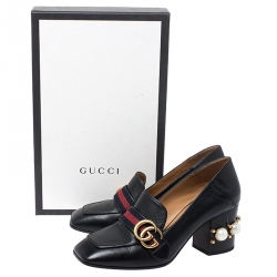 Pre Owned حذاء كعب عالي غوتشي مرصع لؤلؤ تفاصيل ويب GG جلد ثعبان أسود مقاس 37.5