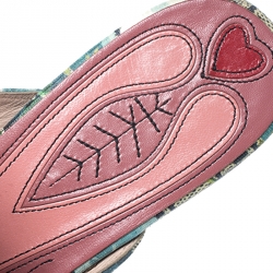 مملوكة مسبقًا صندل سلايد غوتشي برينس تاون كانفاس GG سوبريم بني طباعة الورود تفاصيل الهورسبيت مقاس 37.5