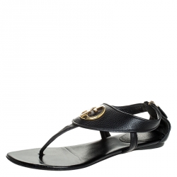 مملوكة مسبقًا صندل بإصبع غوتشي سير سلسلة جلد أحمر ميتالك مقاس 36