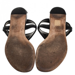 مملوكة مسبقًا صندل بإصبع غوتشي سير سلسلة جلد أحمر ميتالك مقاس 36