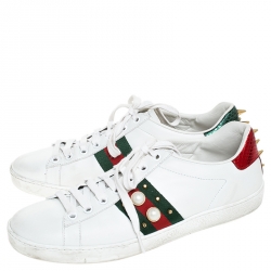مملوكة مسبقًا Gucci White Leather Python Trim Web Detail New Ace Faux Pearl Embellished Low Top Sneakers Size 39