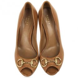 Pre Owned Gucci Beige Horsebit New Hollywood Peep Toe Pumps Size 36.5