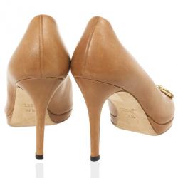 Pre Owned Gucci Beige Horsebit New Hollywood Peep Toe Pumps Size 36.5