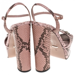 مملوكة مسبقًا صندل غوتشي نعل سميك هورسبيت جلد ثعبان أسود/ وردي فاتح مقاس 38