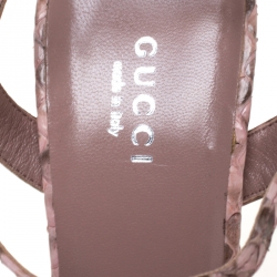 مملوكة مسبقًا صندل غوتشي نعل سميك هورسبيت جلد ثعبان أسود/ وردي فاتح مقاس 38