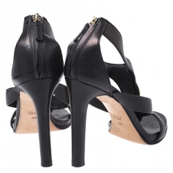 مملوكة مسبقًا Gucci Black Leather GG Strappy Sandals Size 40