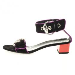 Pre Owned Gucci Black Buckle Ankle Strap Block Heel Sandals Size 36.5