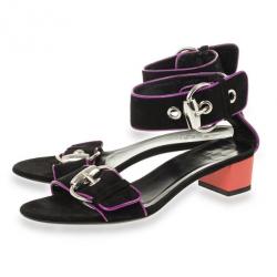 Pre Owned Gucci Black Buckle Ankle Strap Block Heel Sandals Size 36.5