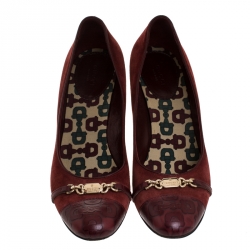 مملوكة مسبقًا حذاء كعب عالي غوتشي غطاء مقدمة جلد منقوش هورسبيت وسويدي عنابي مقاس 38.5