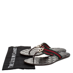 مملوكة مسبقًا Gucci Brown 'GG' Thong Web Detail Sandals With Double 'G' Ornament Size 37