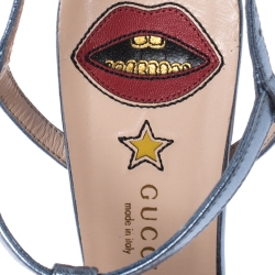مملوكة مسبقًا Gucci Metallic Blue Leather Angel T Strap Platform Sandals Size 37.5
