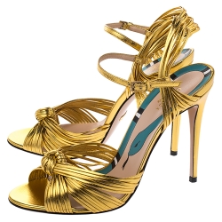 مملوكة مسبقًا Gucci Metallic Gold Leather Strappy Allie Knot Sandals Size 38