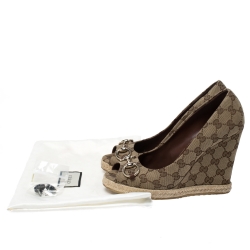 Pre Owned Gucci Beige GG Canvas Charlotte Horsebit Peep Toe Wedge Pumps Size 39