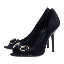 مملوكة مسبقًا حذاء كعب عالي غوتشي هوليوود هورسبت فتحة أصبع ساتان أسود مقاس 37