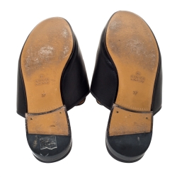 مملوكة مسبقًا حذاء مولز فلات غوتشي "برينستون" مطرز ورود جلد أسود مقاس 37